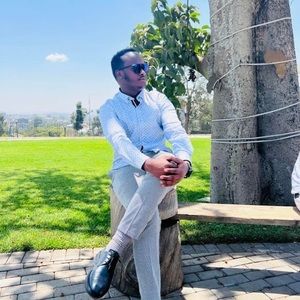 Meet your Posher, Abdirahman